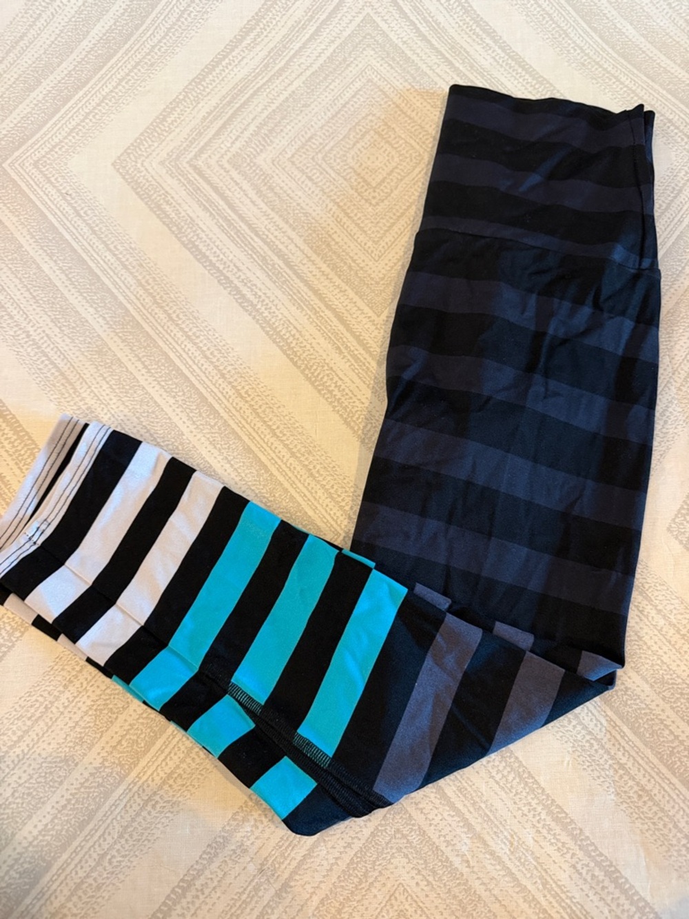 K-DEER Capri High Waist Leggings Striped Black Grey Turquoise White Small